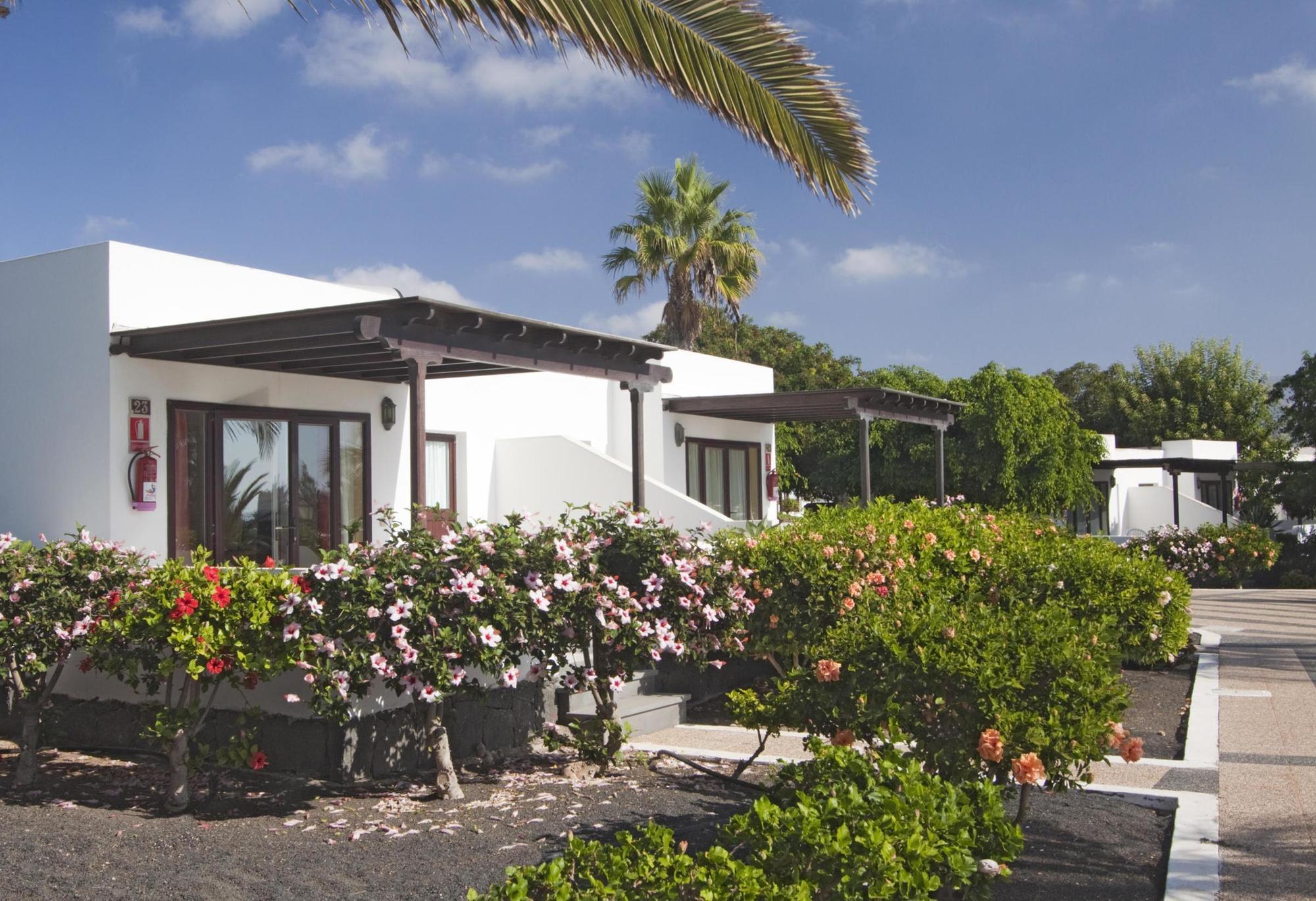 Playa Limones Bungalows Playa Blanca  Exterior photo
